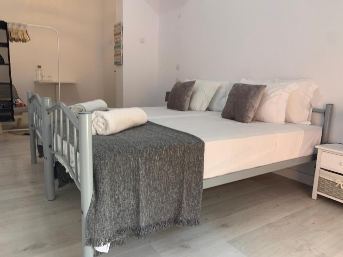 Santo Amaro Bed & Breakfast Lisboa